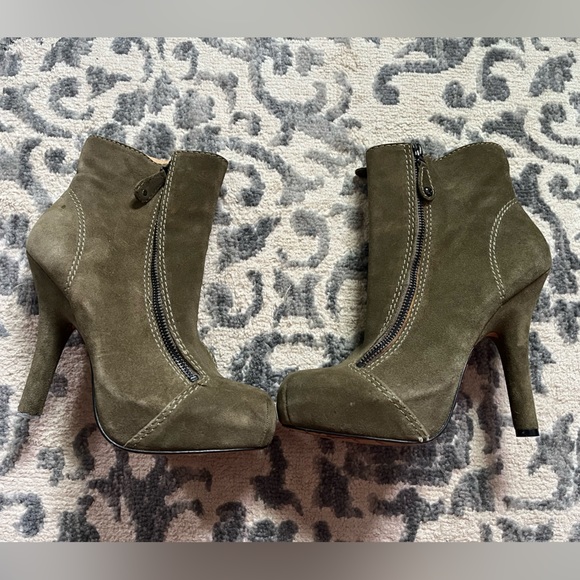 L.A.M.B by Gwen Stefani 'Mika' Suede Booties - Picture 3 of 8